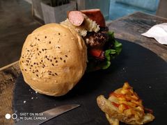 -HIGH FIVE哈福手工汉堡(桂林路店)