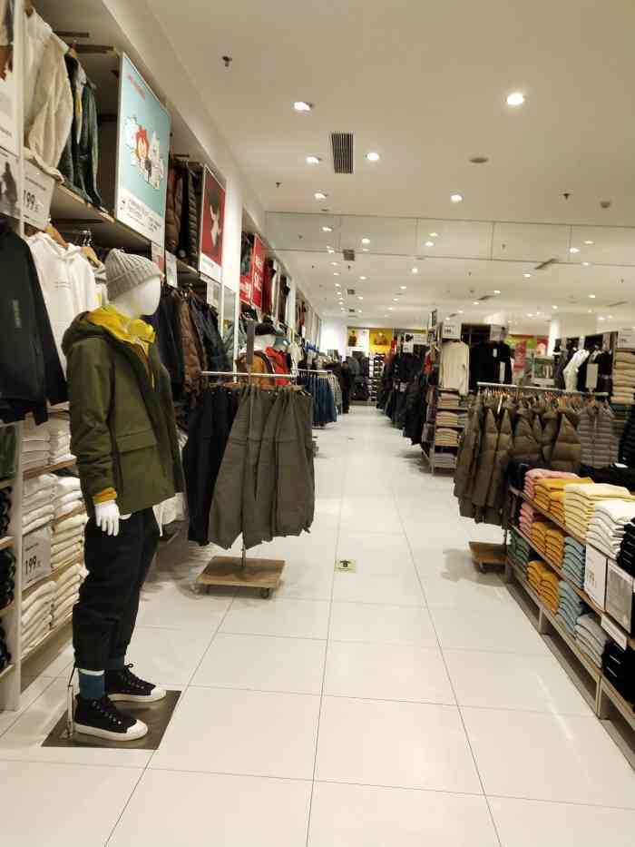 优衣库(临沂和谐广场店)-"没事干就去逛逛 新品上新速度可以 但是这.