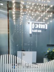 -Tloml salon
