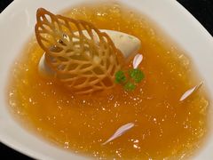 豆奶冰淇淋燕窝-wann lounge 低温慢煮牛排·清吧