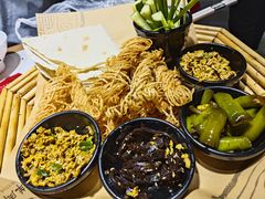 -丁里羊肉小镇(天鹅湖总店)