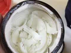 -志龙皇冠吃货椰子铺