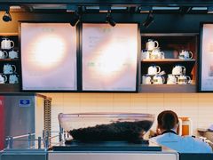 -星巴克(上海虹桥站2A检票口)