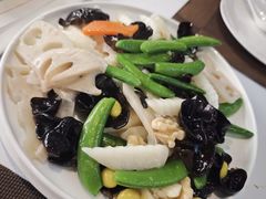 -胡记饭店(保工街店)