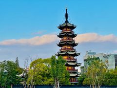 -龙华寺
