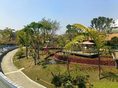 -茅草房·河畔园林火锅