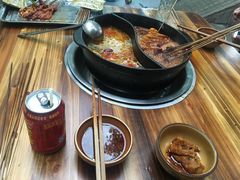 -灌县老妈砂锅串串香(万科红生活广场店)