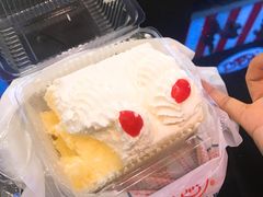 -红宝石·鲜奶小方·海派西点房(丰庄店)