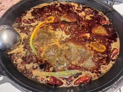 -旧街市鲜货老火锅(大光路店)