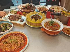 -有红鸡毛店·川菜(建设路店)