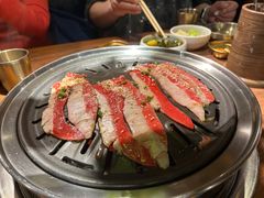 浇汁牛肥瘦-九田家黑牛烤肉料理(新辰里亚运村店)