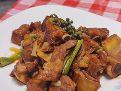 -鱼满舱·鲜活海鲜·正宗鲁菜