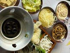 -碰湘地·鲜切牛肉麻辣烫(新世纪家园店)