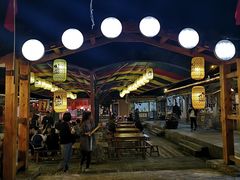 -百里峡七彩艺术小镇