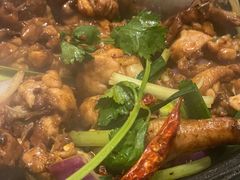 -胡须佬鸡煲四季火锅(龙珠大道店)