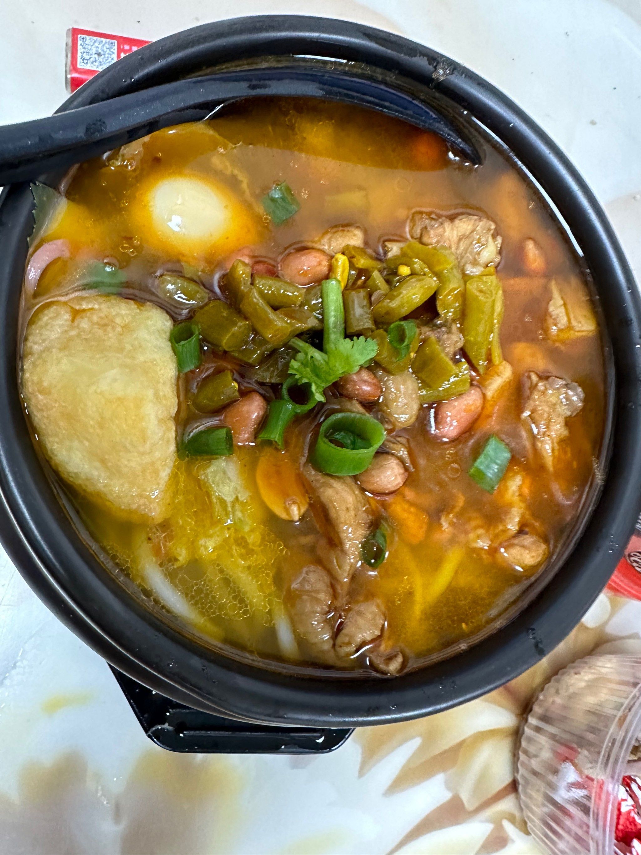 一周来吃三次的砂锅辣鸡粉,真的感觉比老家的更适合我的口味[调皮]