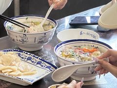 -长人馄饨铺(解放街店)