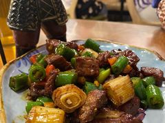 五指山小黄牛肉粒-张猫猫爱吃鱼