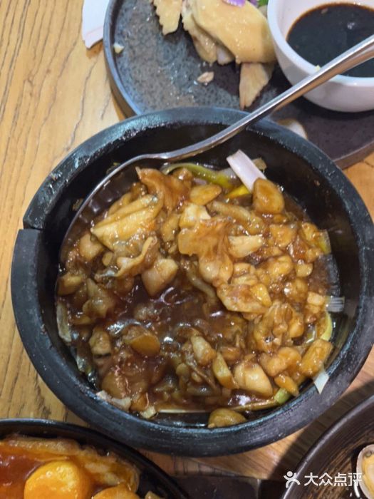 新白鹿餐厅(百联中环店)石锅牛蛙图片