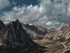 -莲宝叶则景区