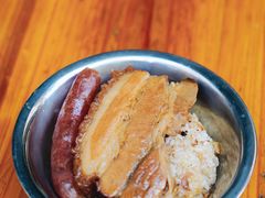 -梁阿婆廿年老牌扣肉糯米饭