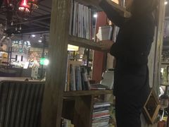 -魔方城市书房(中街益田店)