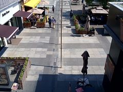 -证大大拇指广场(芳甸路店)