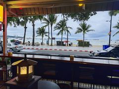 -Green Tree Rest. & Pub