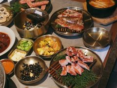 -草家酱蟹炭火烤肉店(珲春南路一店)