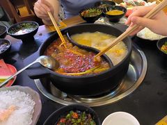 -沸炉重庆老火锅(军事博物馆店)