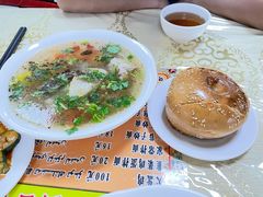 -吾斯曼珍珠抓饭王