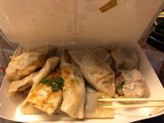 -六合夜市