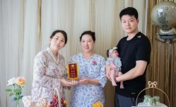 点击看大图 -上海百佳母婴护理中心