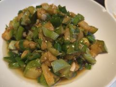 -阿瓦山寨·湘菜现炒·剁椒鱼头王(咸阳总店)