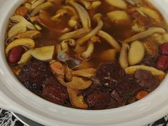 -菌林天下·野生菌汤锅
