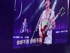 -上海体育场