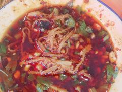 -拈签一笑黄牛肉辣卤串串