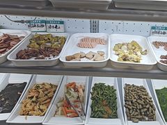 -哈尔滨小酒馆·鲜肉现穿自助烧烤(康新花园店)