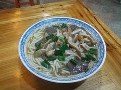 -锦泓老字号猪脏粉(东联大厦店)