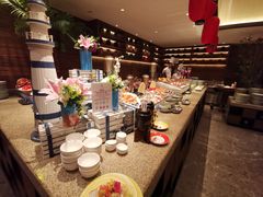 自助取餐区-融信华邑酒店·鲜艳西餐厅