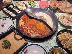 -鸿姐老火锅(静安店)