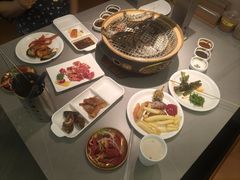 -山焱·炭火自助烤肉(周浦万达店)