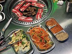 -马路牙子烧烤音乐酒馆(望京店)