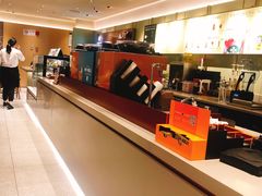 -星巴克臻选(上海中环广场2F店)