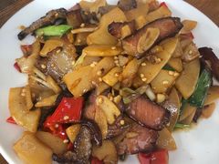 莴笋腊肉-牛八宝桂林米粉(八里庄店)