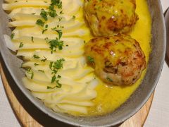 俄式传统肉饼配土豆泥-俄士厨房(五棵松华熙LIVE店)