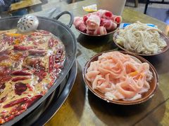 -黄潇洒老火锅(九眼桥宏济巷店)