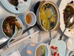 -满江红四季餐厅 · 国家五钻级酒家(新纪元大酒店店)