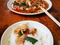 -茅屋大酒店