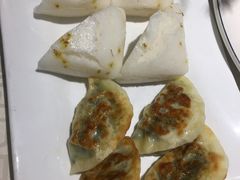 桂花白糖糕拼粤式煎饺-顺峰海鲜酒楼(省府店)